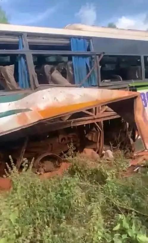 Drame sur la RN7 : un car de transport heurte un EEI près de Sikasso, plusieurs blessés signalés